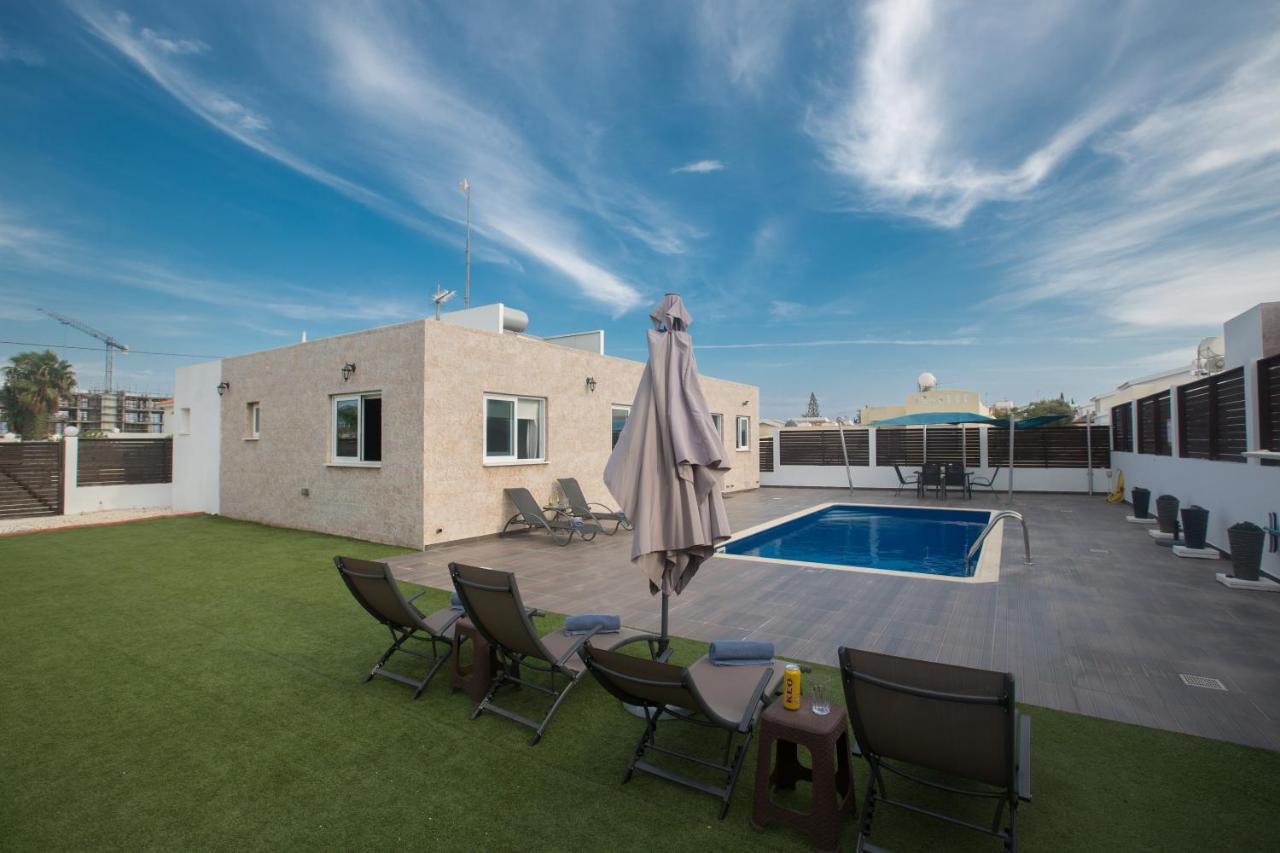 Broadway Villas Protarász Kültér fotó