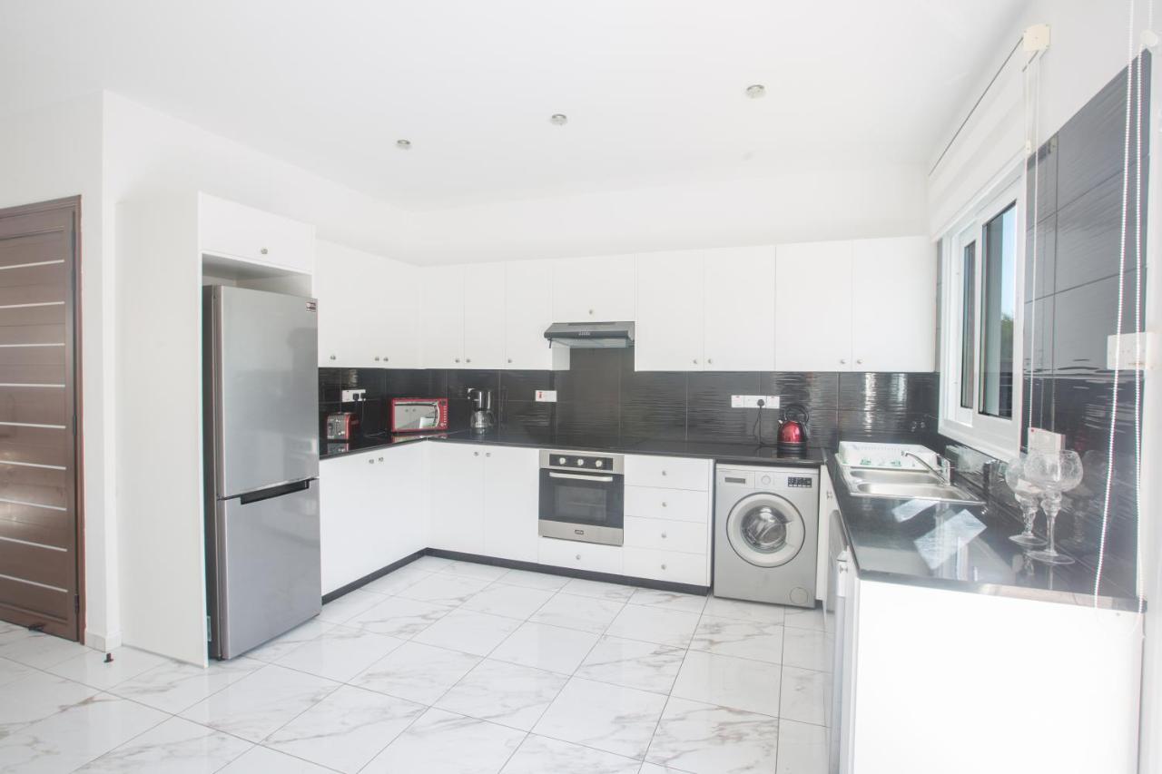 Broadway Villas Protarász Kültér fotó