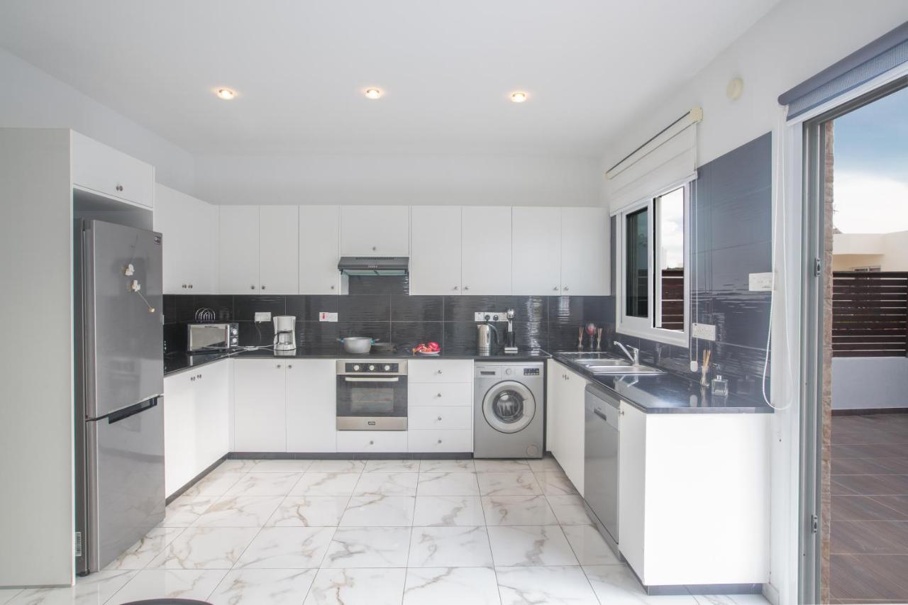 Broadway Villas Protarász Kültér fotó